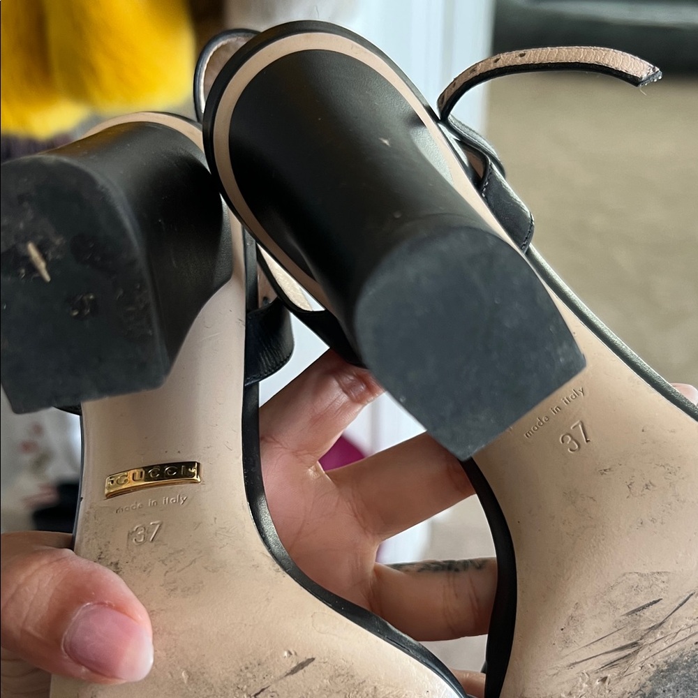 Gucci Black Heels with Gold Detailing - Picture 3 of 6